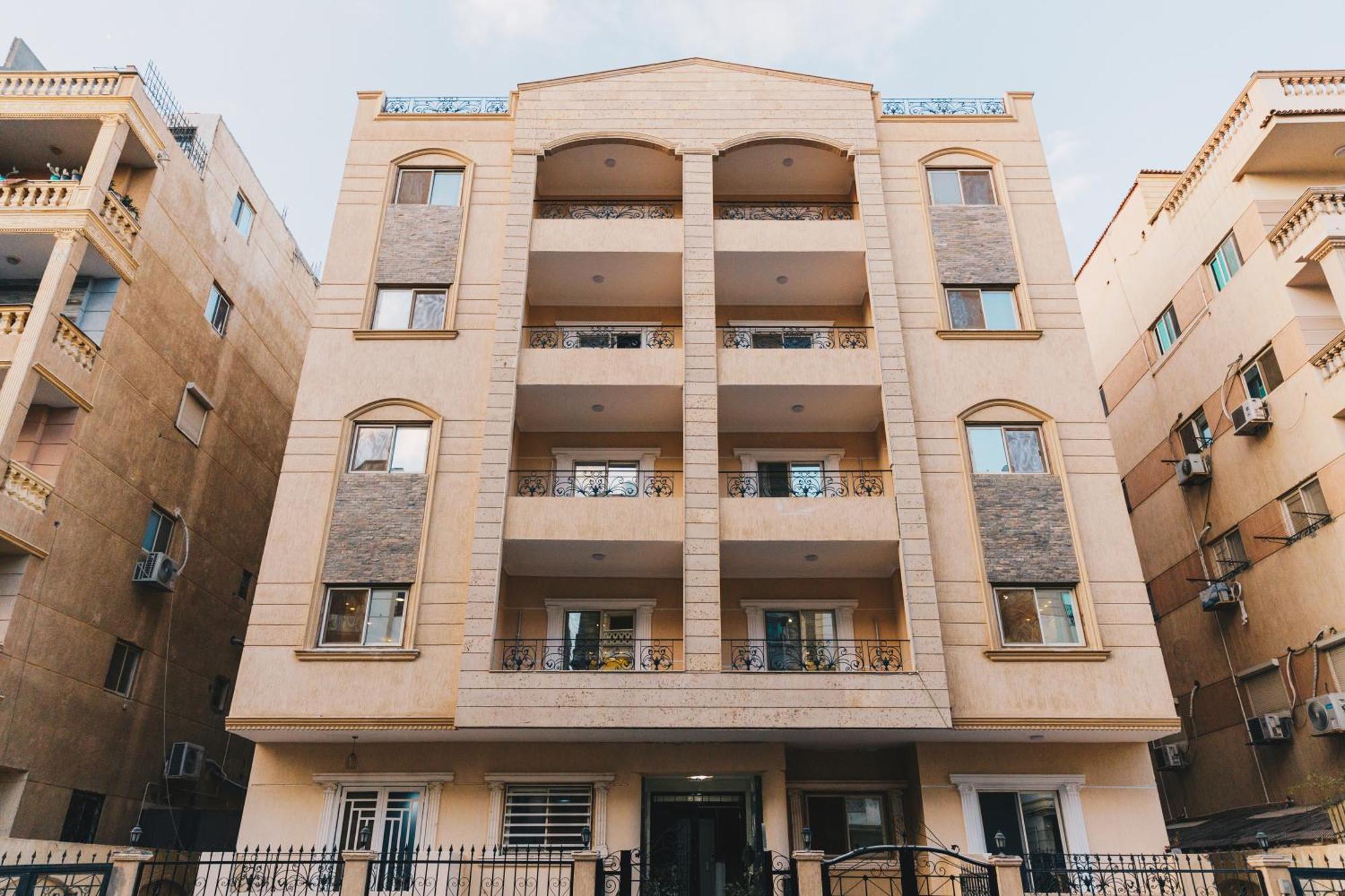 Apartment Viola Near Waterway Malls By Elegant